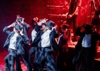 performing arts students in stage production at hull college