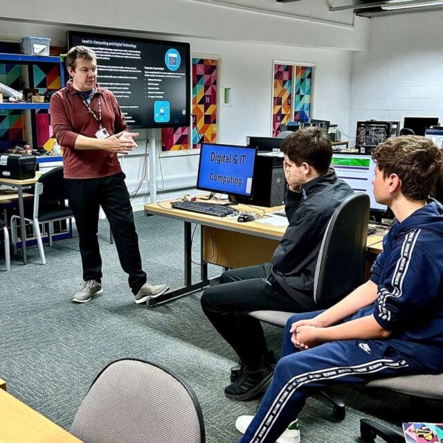 dital it tutor at hull college open event october 2025