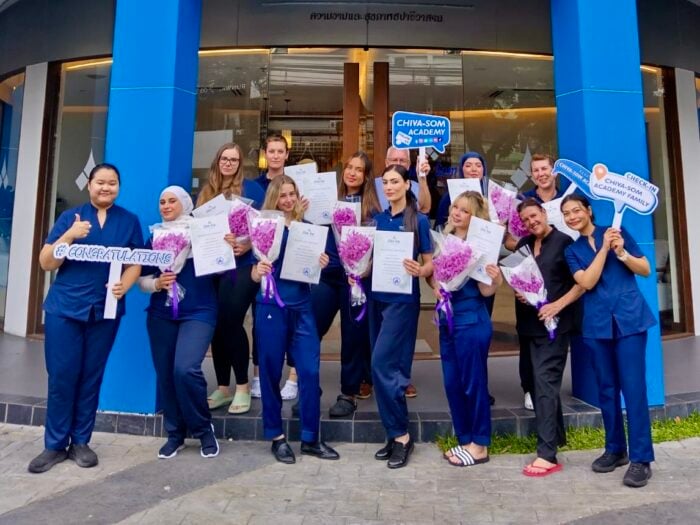 hull college students on trip to thailand