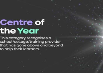 hull college win centre of the year award
