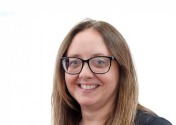 nicola dimond is vice principal of HR at hull college